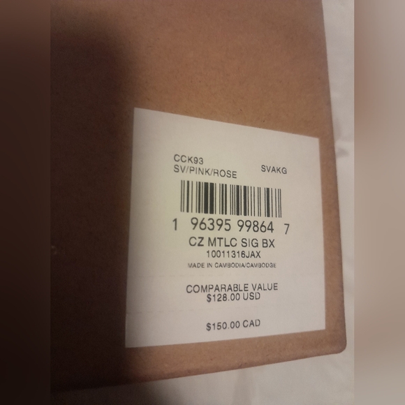 New Coach Wristlet In Shimmery Pink Sign.With Charms NWT In Gift Box - Picture 6 of 10